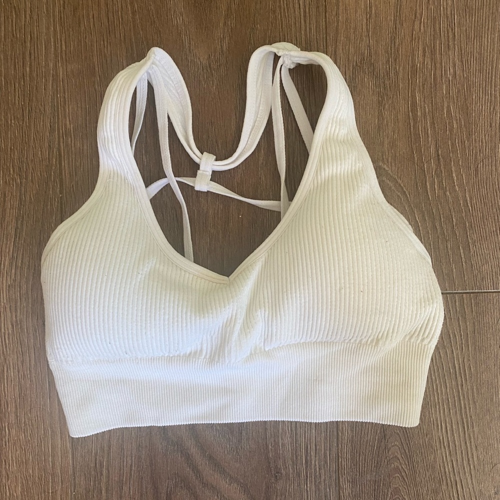 NVGTN Sports bras